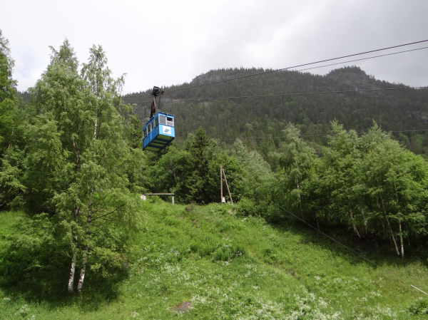 Schlüsselwörter: Norwegen Rjukan Gvepseborg Krossobanen