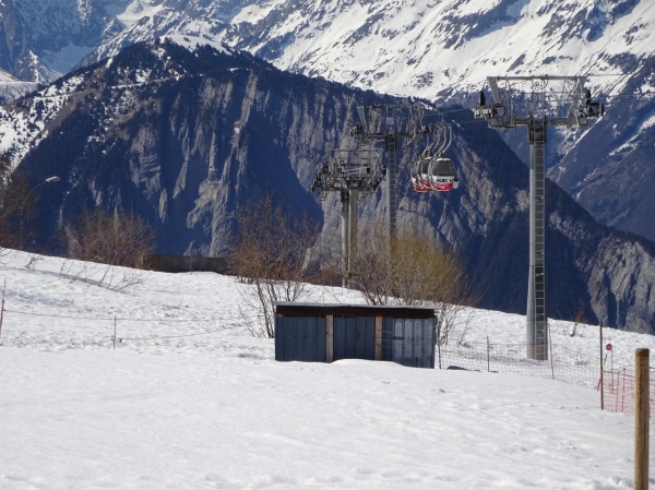 Schlüsselwörter: Frankreich Alpe d´Huez Huez Village